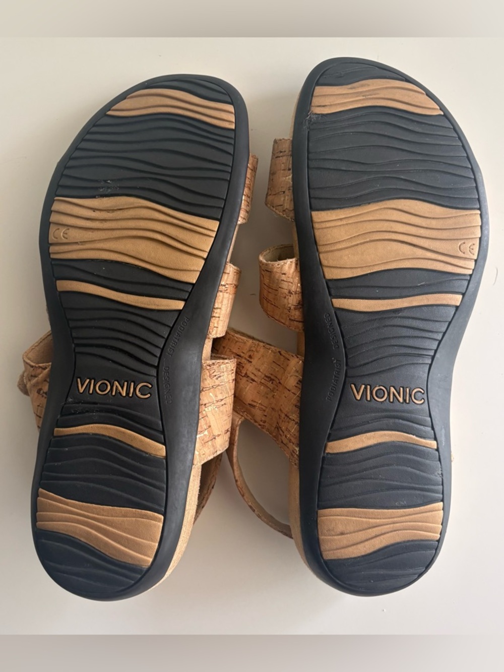 Vionic Paros Velcro Sandal Size 9 - Picture 10 of 11